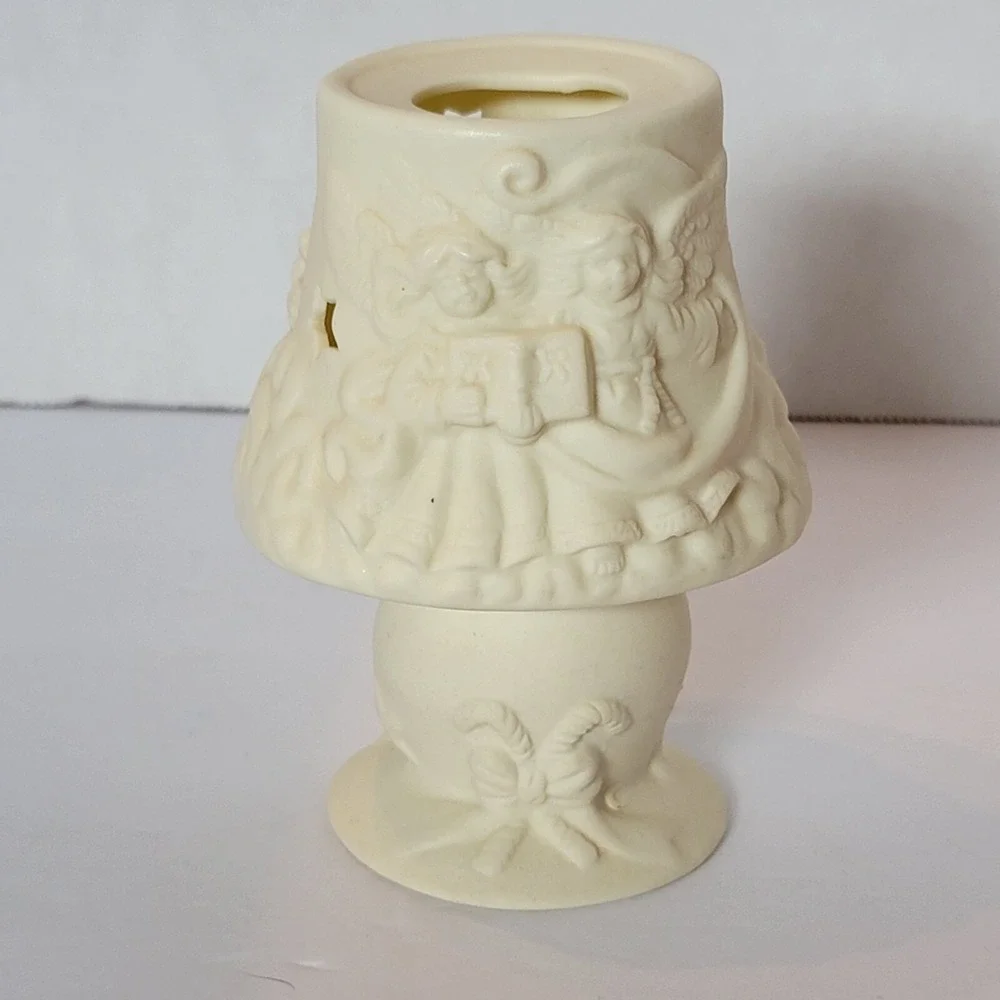 VINTAGE WORLD BAZAARS CERAMIC HOLIDAY COLLECTION LAMP VOTIVE HOLDER CHRISTMAS